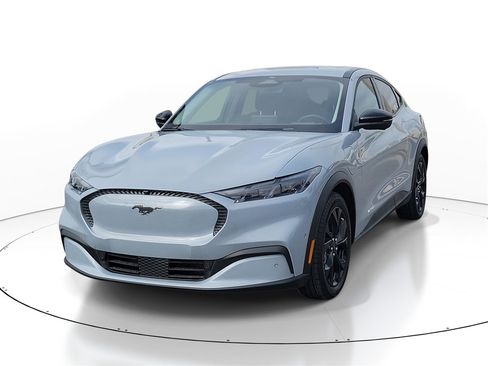 Used 2024 Ford Mustang Mach-E Select image 2