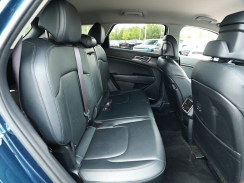 Used 2023 Kia Sportage EX AWD/4WD image 28