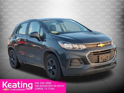 Used 2020 Chevrolet Trax LS FWD image 1