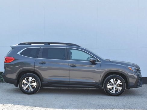 Used 2025 Subaru Ascent Premium AWD/4WD image 6