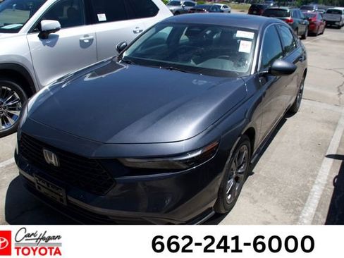 Used 2023 Honda Accord EX image 1