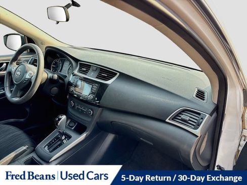 Used 2017 Nissan Sentra SV FWD image 34
