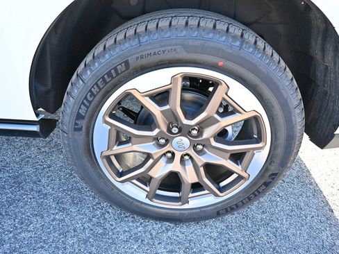 New 2026 Ford Expedition King Ranch image 9