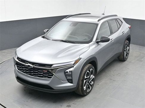 New 2026 Chevrolet Trax RS w/ Sunroof Package image 35