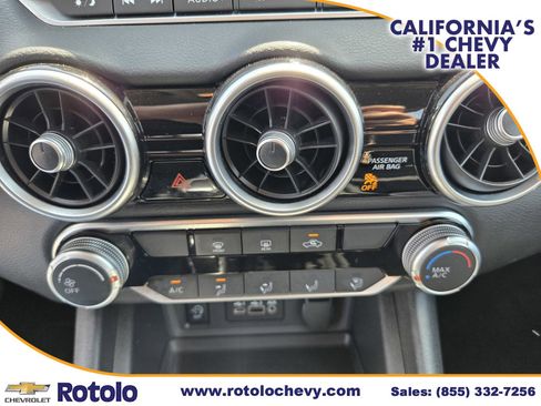 Used 2025 Nissan Sentra SV FWD image 26