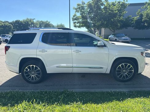 Used 2023 GMC Acadia Denali AWD/4WD image 4