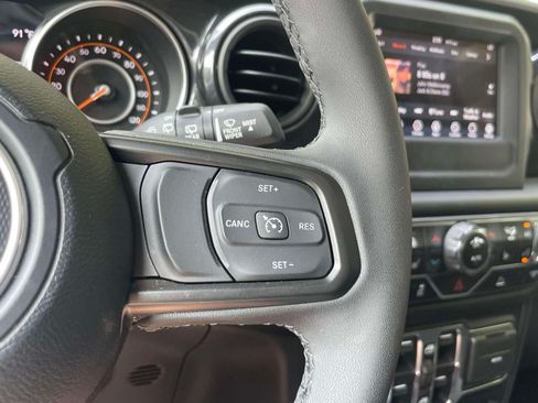 Used 2023 Jeep Wrangler Unlimited Sport AWD/4WD image 20