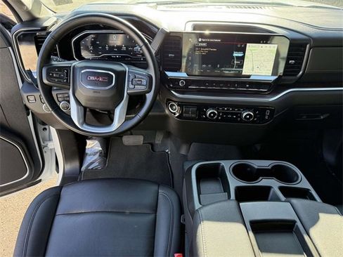 Certified 2025 GMC Sierra 1500 SLT image 12