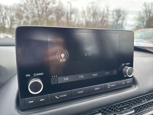 Certified 2025 Honda HR-V LX image 30