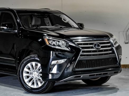 Used 2017 Lexus GX 460 Premium AWD/4WD image 9