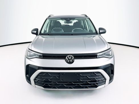 Used 2025 Volkswagen Taos S AWD/4WD image 2