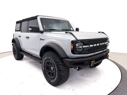 Used 2022 Ford Bronco Wildtrak AWD/4WD image 12