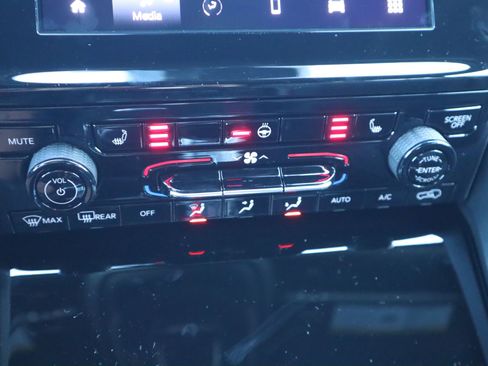 New 2026 Jeep Grand Cherokee L Laredo image 7