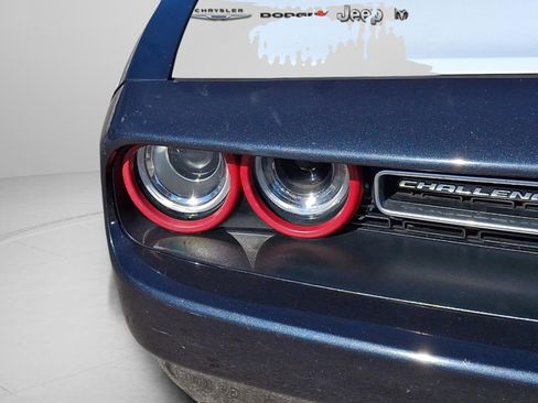 Certified 2019 Dodge Challenger SXT image 9