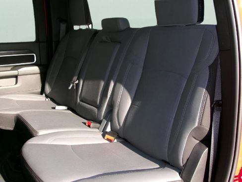 Used 2024 RAM 2500 Big Horn w/ Bed Utility Group AWD/4WD image 10