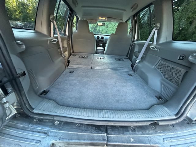 Used 2006 Jeep Liberty Sport AWD/4WD image 27