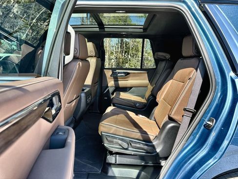 Certified 2025 Chevrolet Tahoe High Country w/ Sun And Tow Package image 25