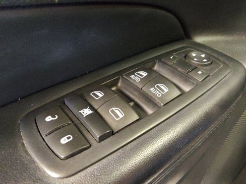 Used 2016 Jeep Grand Cherokee Laredo w/ Quick Order Package 23E AWD/4WD image 27