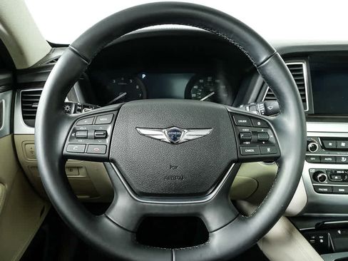 Used 2018 Genesis G80 3.8 w/ Option Group 03 image 10