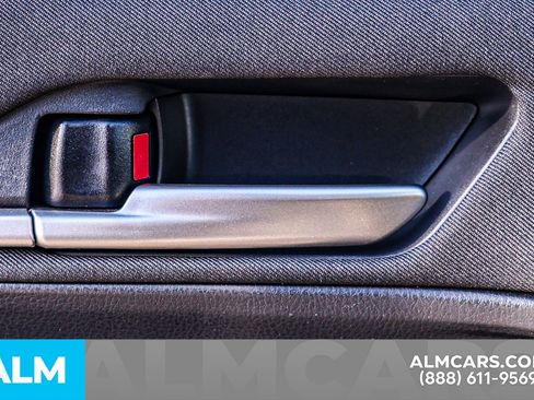 Used 2025 Toyota Camry LE image 46