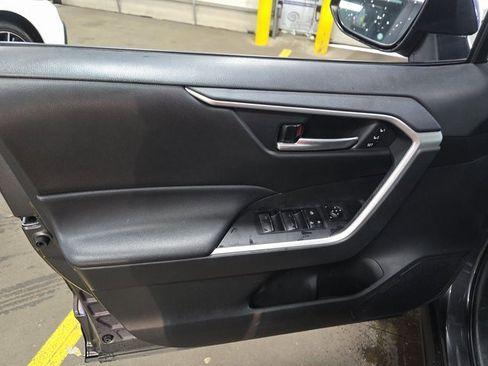 Used 2023 Toyota RAV4 XLE Premium image 43