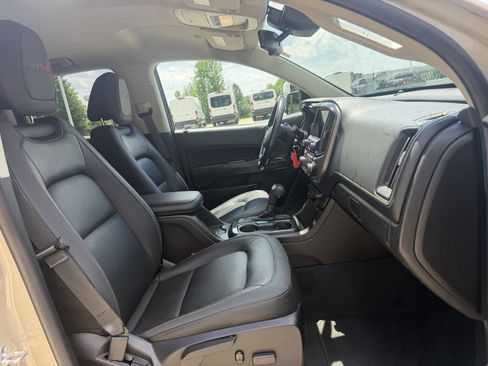 Used 2021 GMC Canyon AT4 w/ Driver Alert Package AWD/4WD image 22