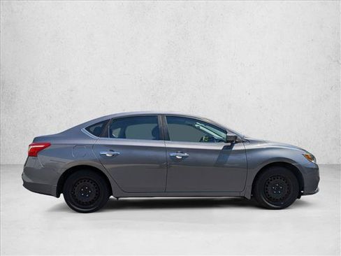 Used 2016 Nissan Sentra S FWD image 4