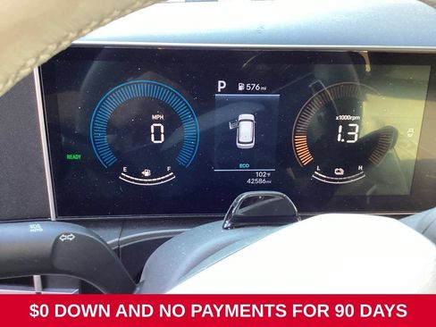 Used 2025 Hyundai Santa Fe SEL FWD image 5