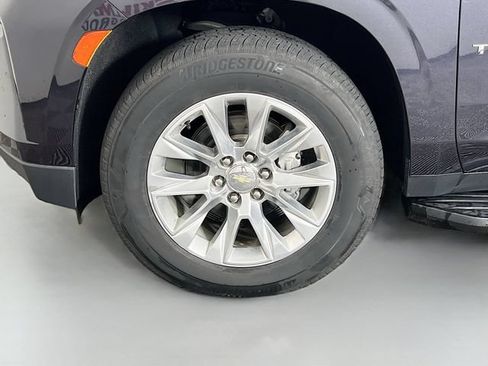 Used 2022 Chevrolet Tahoe Premier AWD/4WD image 10