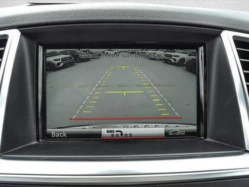 Used 2015 Mercedes-Benz ML 250 BlueTEC 4MATIC image 19
