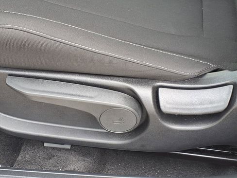 New 2025 Hyundai Elantra SEL image 15