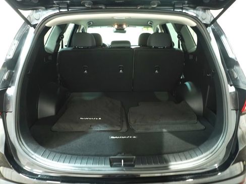 Used 2023 Hyundai Santa Fe SE FWD image 6