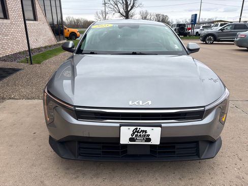 Used 2025 Kia K4 FWD image 6