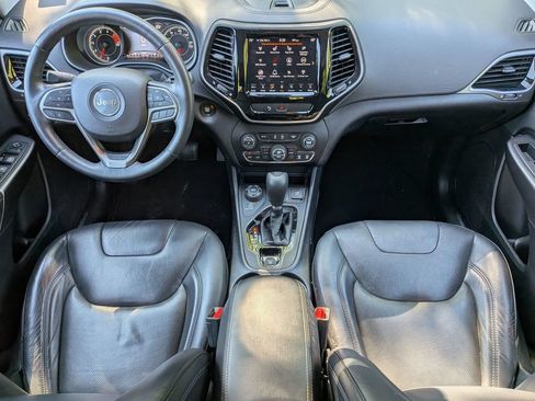 Used 2019 Jeep Cherokee Limited AWD/4WD image 27