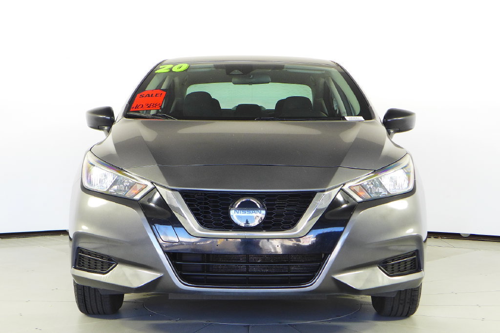 Used 2020 Nissan Versa S FWD image 3