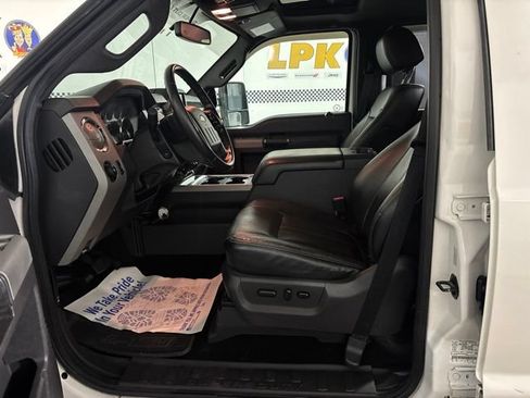 Used 2016 Ford F250 Lariat w/ Lariat Ultimate Package AWD/4WD image 6