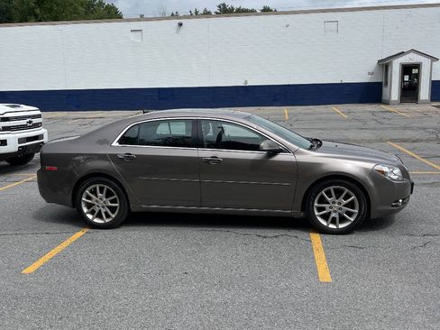 Used 2011 Chevrolet Malibu LTZ w/ HFV6 Engine Package FWD image 3