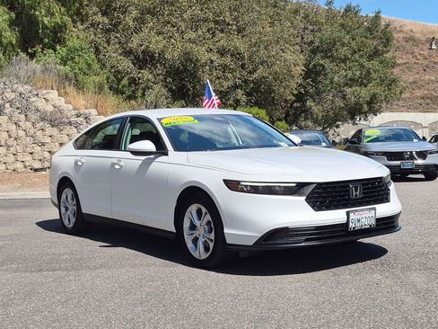 Used 2025 Honda Accord LX image 7