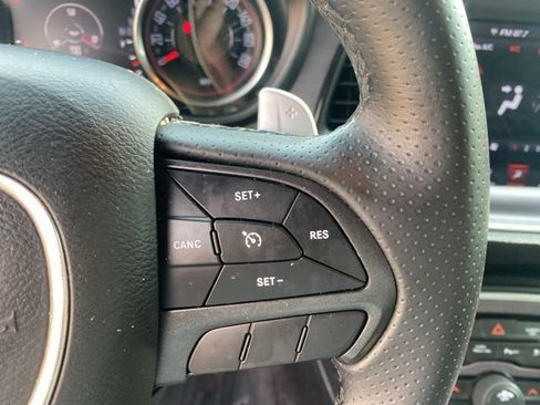 Used 2018 Dodge Challenger R/T Scat Pack RWD image 28