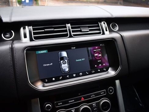 Used 2017 Land Rover Range Rover Long Wheelbase Autobiography image 24