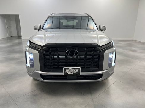 Used 2024 Hyundai Palisade Limited AWD/4WD image 3