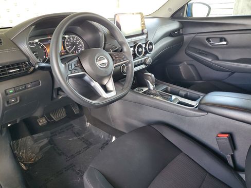 Used 2024 Nissan Sentra SV FWD image 16