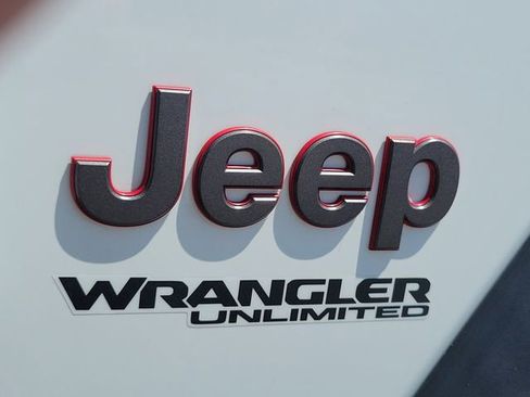 Used 2021 Jeep Wrangler Unlimited Rubicon AWD/4WD image 8