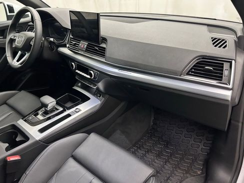 Used 2024 Audi Q5 2.0T Premium Plus AWD/4WD image 18