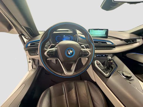 Used 2019 BMW i8 Roadster AWD/4WD image 22