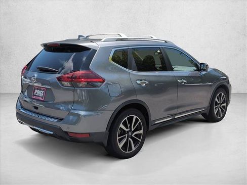 Used 2019 Nissan Rogue SL w/ Premium Package FWD image 5