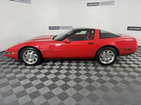 Used 1994 Chevrolet Corvette Coupe image 4