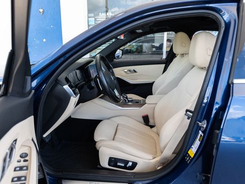 Used 2021 BMW 330i xDrive Sedan w/ Convenience Package image 16