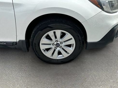 Used 2019 Subaru Outback 2.5i Premium AWD/4WD image 28
