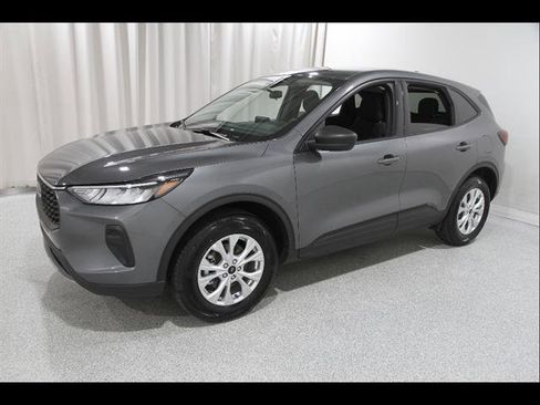 Certified 2025 Ford Escape Active AWD/4WD image 3